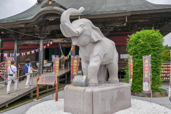 幸せを呼ぶ吉ゾウ 長福寿寺で金運アップ方法がわかる